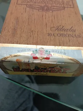 Scatola  dasigari Balmoral Ideales 10 Coronas