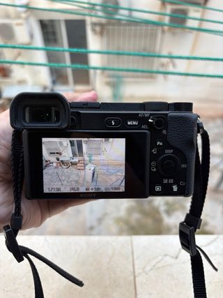 Sony Alpha 6400 + Objetivo 18-135mm