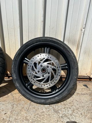 Cerchio anteriore Aprilia Scarabeo light 500cc