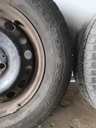 Neumáticos Carga 215/65R15C Mercedes Vito