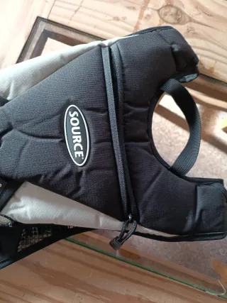Mochila Trail Source Negra y Gris