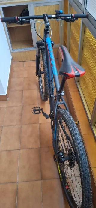 Bicicleta de montaña .en perfecto estado .poco uso