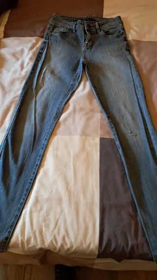 Jeans scoloriti blu, nuovi cappotti