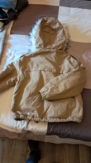 Jeans scoloriti blu, nuovi cappotti