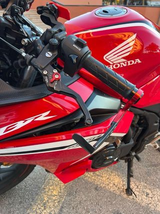 Honda CBR500R Roja