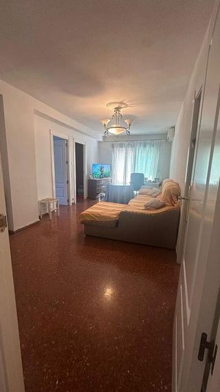 Piso en alquiler en Polígono Cartuja – La Paz en Granada