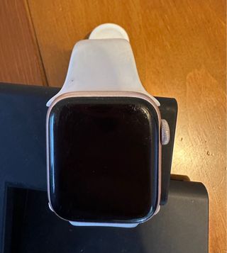 Apple Watch SE GPS + Cellular 40mm