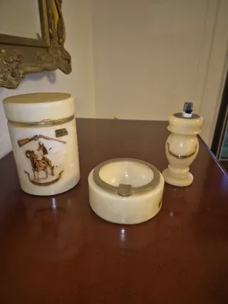 Juego de fumador antiguo de mármol