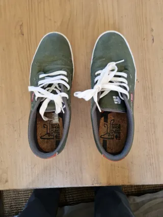 Etnies Verdes Cordones Talla 42