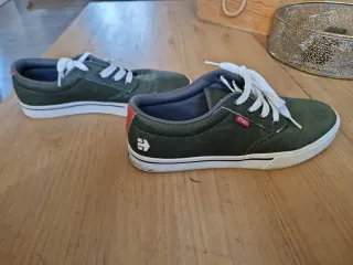 Etnies Verdes Cordones Talla 42