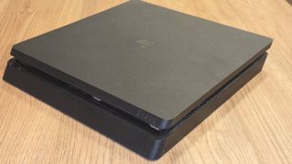 PS4 1TB con 2 mandos y 8 juegos