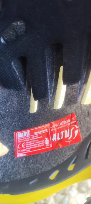 Casco de escalada Altus amarillo