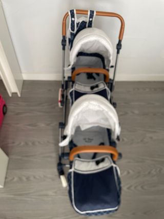 Carro gemelar para muñecas