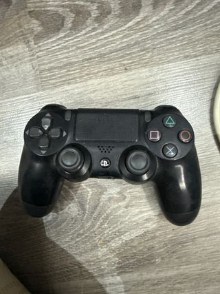 PS4 (Playstation 4) Negra Poco Uso