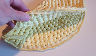 REGALO bolso de mano de punto