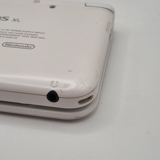 Nintendo 3DS XL Bianco + Caricatore