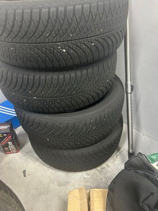 Neumáticos Nexen 235/45 R20, 225/60 R18