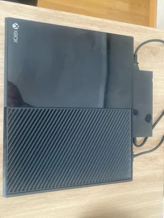 Xbox One Nera