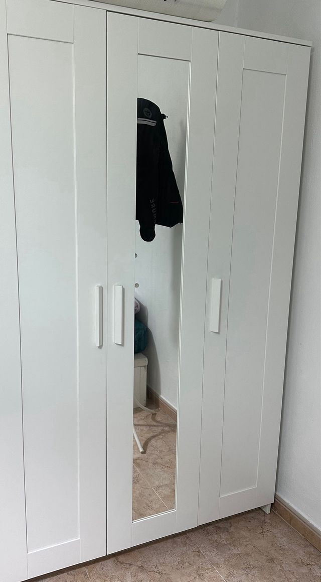 Armario 3 puertas Ikea