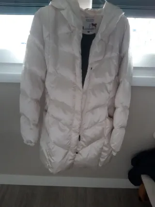 Plumas largo con capucha Talla L