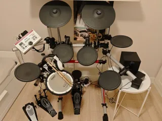 Batería Electrónica Yamaha DTXPRESS IV