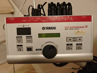 Batería Electrónica Yamaha DTXPRESS IV