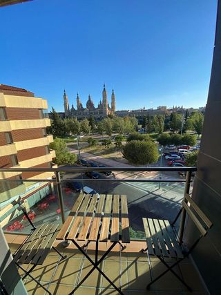 Piso en alquiler en Arrabal en Zaragoza