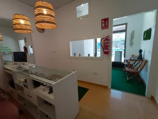 Se traspasa tienda de CBD en Benetússer
