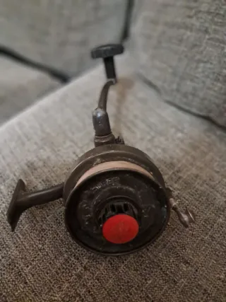 Carrete de pesca SAGARRA