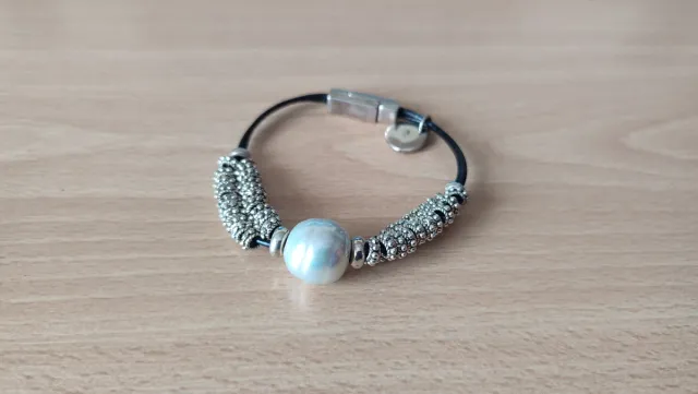 Pulsera Zamak y Perla Blanca