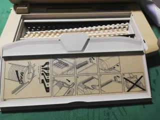 Encuadernadora REXEL CB350 Canutillos Manual