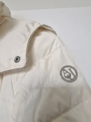 Plumífero premium Armani Jeans, talla 40 (S/M)