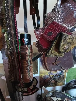 Carteras, monederos, tarjeteros, porta documentos.