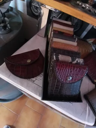 Carteras, monederos, tarjeteros, porta documentos.