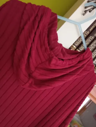 Vestido suéter SHEIN Frenchy burdeos