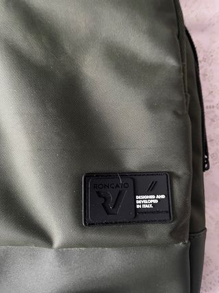 Bandolera Roncato verde para iPad