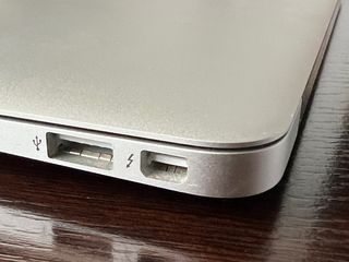 MacBook Air 13” i5 - 1.4 GHz SSD 128 - 8GB.