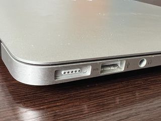 MacBook Air 13” i5 - 1.4 GHz SSD 128 - 8GB.