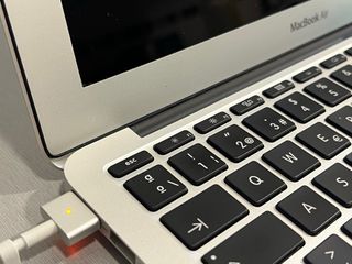 MacBook Air 13” i5 - 1.4 GHz SSD 128 - 8GB.