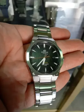 CASIO EDIFICE EFR-S108D-1AVUE/ black friday