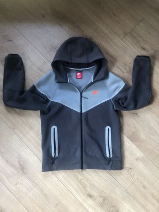 Sudadera Nike Tech Gris y Naranja original