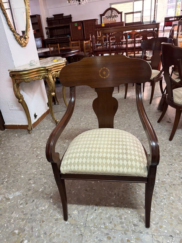 Mesa de comedor redonda con 6 sillas