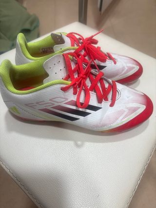 Scarpe da calcio Adidas per bambini