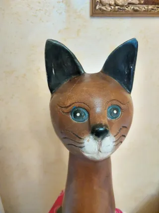 Statua Gatto in legno massiccio