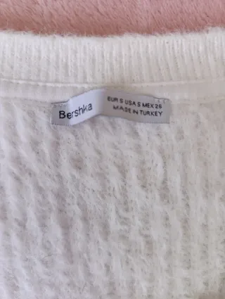 Jersey Bershka blanco pedrería