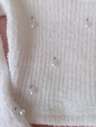 Jersey Bershka blanco pedrería