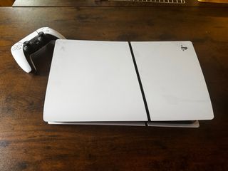 PS5 Digital Slim 1TB Blanca