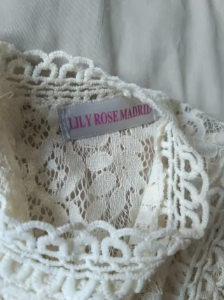 Blusa Lily Rose encaje beige talla única