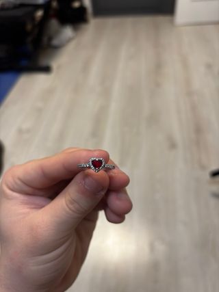 Anillo Pandora Corazón Rojo y Plata