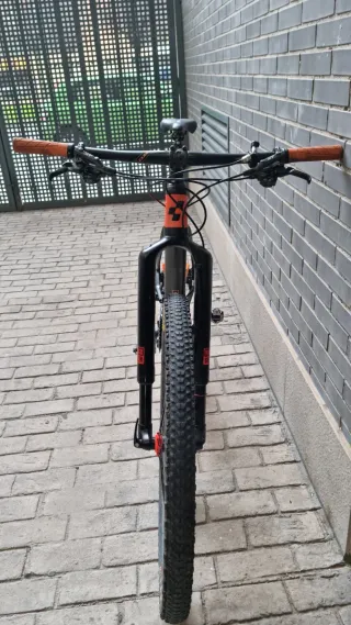 Bicicleta MTB Cube reaction SLT 29. Talla L